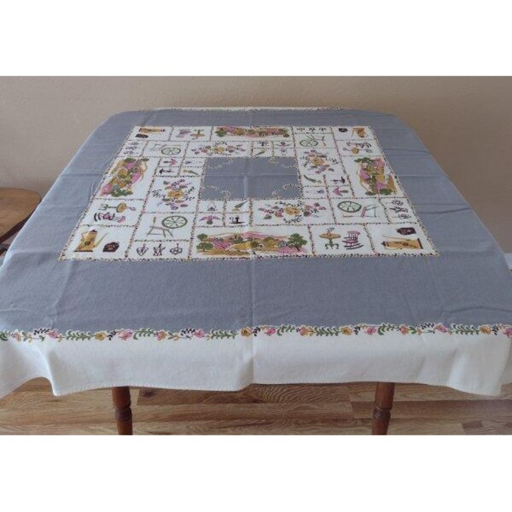 Vintage 50s Printed Cotton Tablecloth Pink Gray Farm Country Kitchen Unused